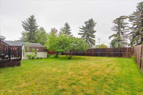 38 Heritage Drive, Lacombe, AB 
