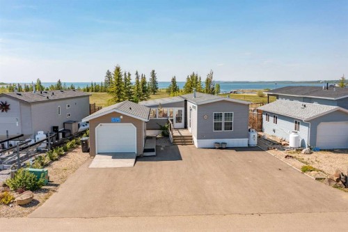 212-10046 Township Road 422  Rural Ponoka County, AB T4J 1V9