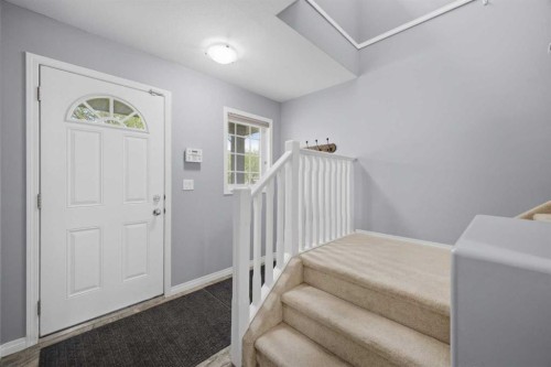 44 Arthur Close, Red Deer, AB 