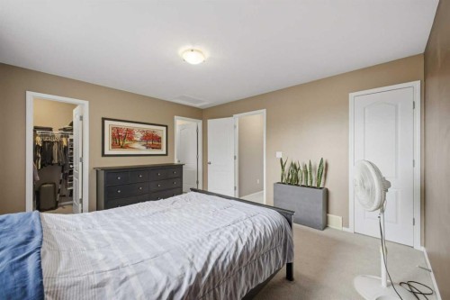 44 Arthur Close, Red Deer, AB 