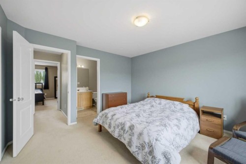44 Arthur Close, Red Deer, AB 