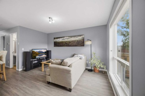 44 Arthur Close, Red Deer, AB 