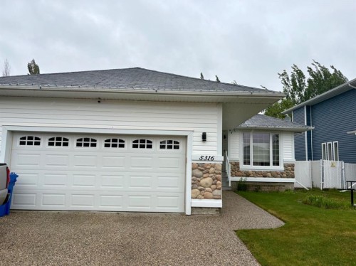 5316 43 Street  Wetaskiwin, AB T9A 3T1