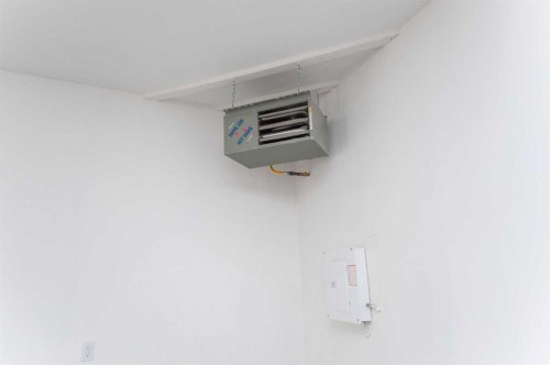 104 Almond Crescent, Blackfalds, AB - Indoor Photo Showing Other Room