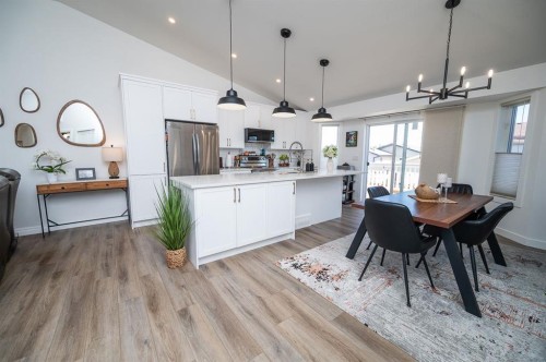 355 Duston Street, Red Deer, AB - Indoor