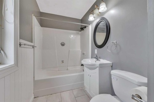 4030 51A Street, Red Deer, AB - Indoor Photo Showing Bathroom