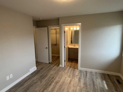 727 Cypress Lane, Springbrook, AB 