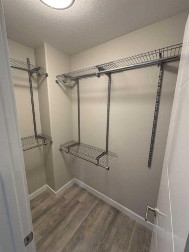 727 Cypress Lane, Springbrook, AB 