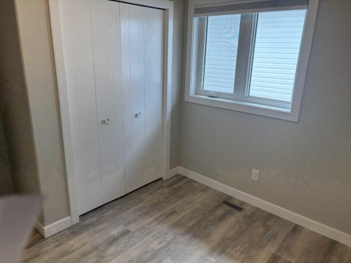 727 Cypress Lane, Springbrook, AB 