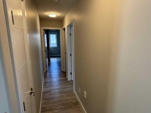 727 Cypress Lane, Springbrook, AB 