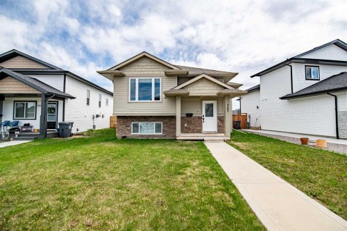 727 Cypress Lane, Springbrook, AB 