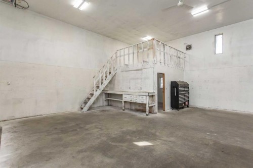 4504 45 Avenue, Lacombe, AB - Indoor Photo Showing Garage