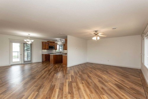 4504 45 Avenue, Lacombe, AB - Indoor