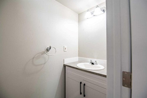 19-80 Piper Drive, Red Deer, AB 