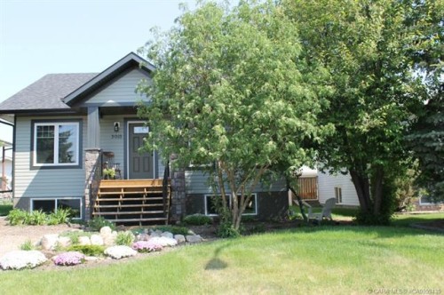 5018 61 Avenue Close  Ponoka, AB T4J 1E7