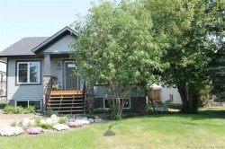 5018 61 Avenue Close Ponoka, AB T4J 1E7