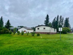 5104 50 Street Caroline, AB T0M 0M0