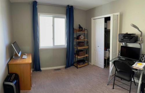194 Webster Drive, Red Deer, AB - Indoor Photo Showing Other Room