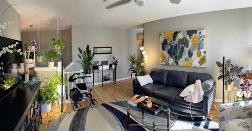 194 Webster Drive, Red Deer, AB - Indoor Photo Showing Living Room