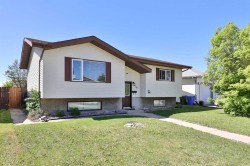 229 Parkview Dr Wetaskiwin, AB T9A 3J9