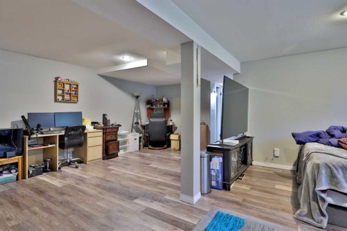 229 Parkview Dr, Wetaskiwin, AB 