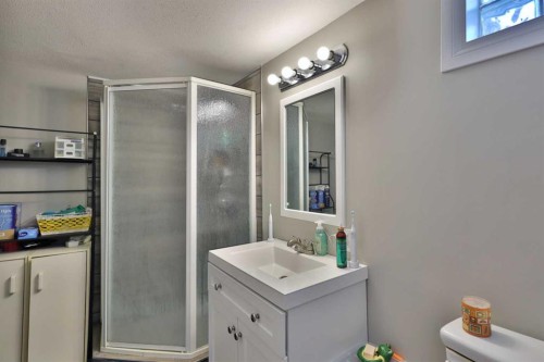 229 Parkview Dr, Wetaskiwin, AB 