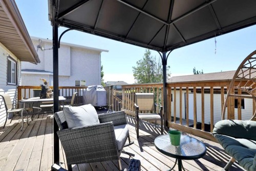 229 Parkview Dr, Wetaskiwin, AB 