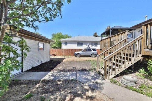229 Parkview Dr, Wetaskiwin, AB 