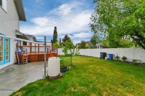 37 Denovan Crescent, Red Deer, AB 