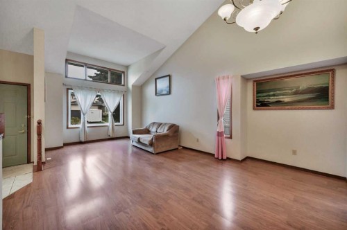 37 Denovan Crescent, Red Deer, AB 
