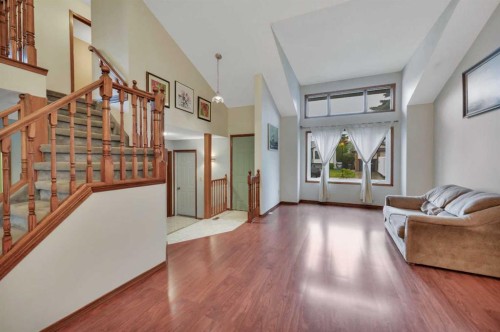 37 Denovan Crescent, Red Deer, AB 