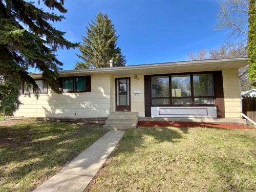 6302 Marler Drive  Camrose, AB T4V 2X6