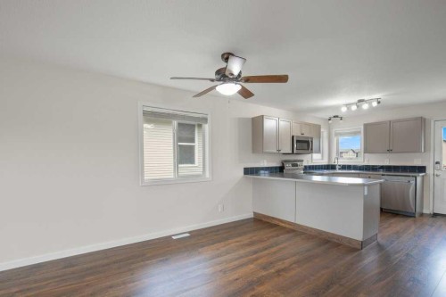 658 Red Oak Close, Springbrook, AB 