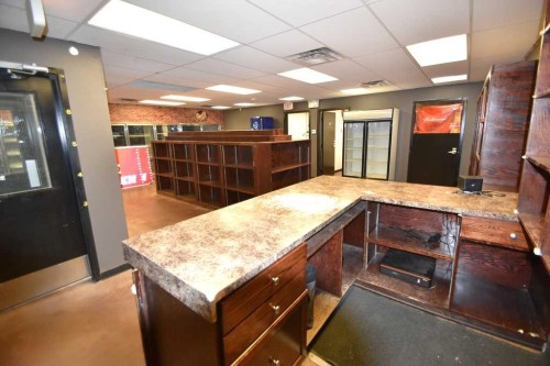 5002 51, Grassland, AB 