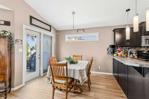 38 Lucky Place, Sylvan Lake, AB - Indoor Photo Showing Dining Room