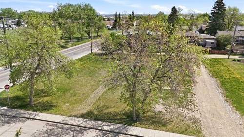5253 49 Street, Lacombe, AB 