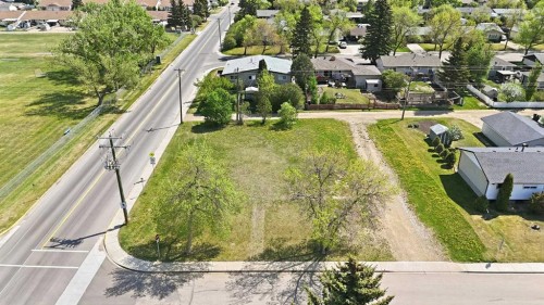 5253 49 Street, Lacombe, AB 