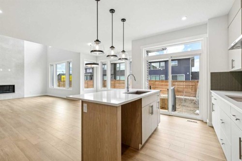 139 Dawson Wharf Mount, Chestermere, AB 