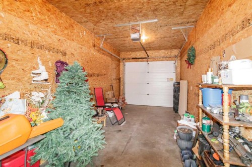 22 Rogers Road, Sylvan Lake, AB 