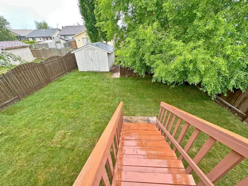 20 Deschner Close, Red Deer, AB 