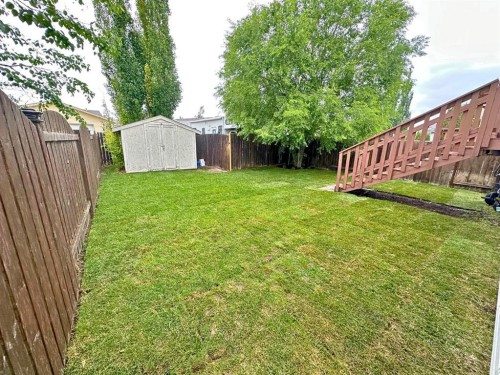 20 Deschner Close, Red Deer, AB 