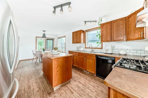 20 Deschner Close, Red Deer, AB 
