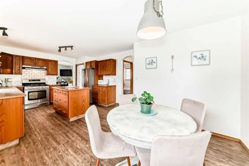 20 Deschner Close, Red Deer, AB 