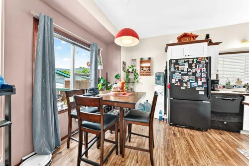 21 Amer Close, Red Deer, AB 