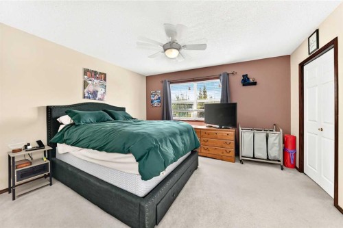 21 Amer Close, Red Deer, AB 