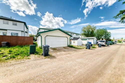 21 Amer Close, Red Deer, AB 