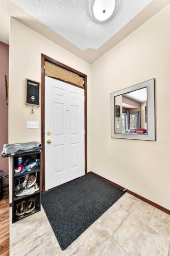 21 Amer Close, Red Deer, AB 
