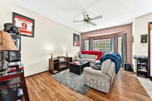 21 Amer Close, Red Deer, AB 