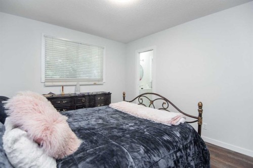 105 Bell Street, Red Deer, AB 