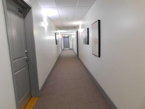 203-5901 71 Avenue, Rocky Mountain House, AB - Indoor Photo Showing Other Room